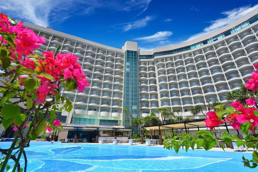 Loisir Hotel & Loisir Spa Tower Naha