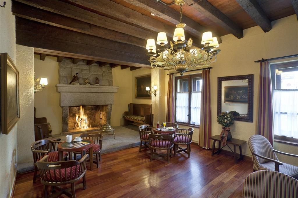 Parador de Artíes
