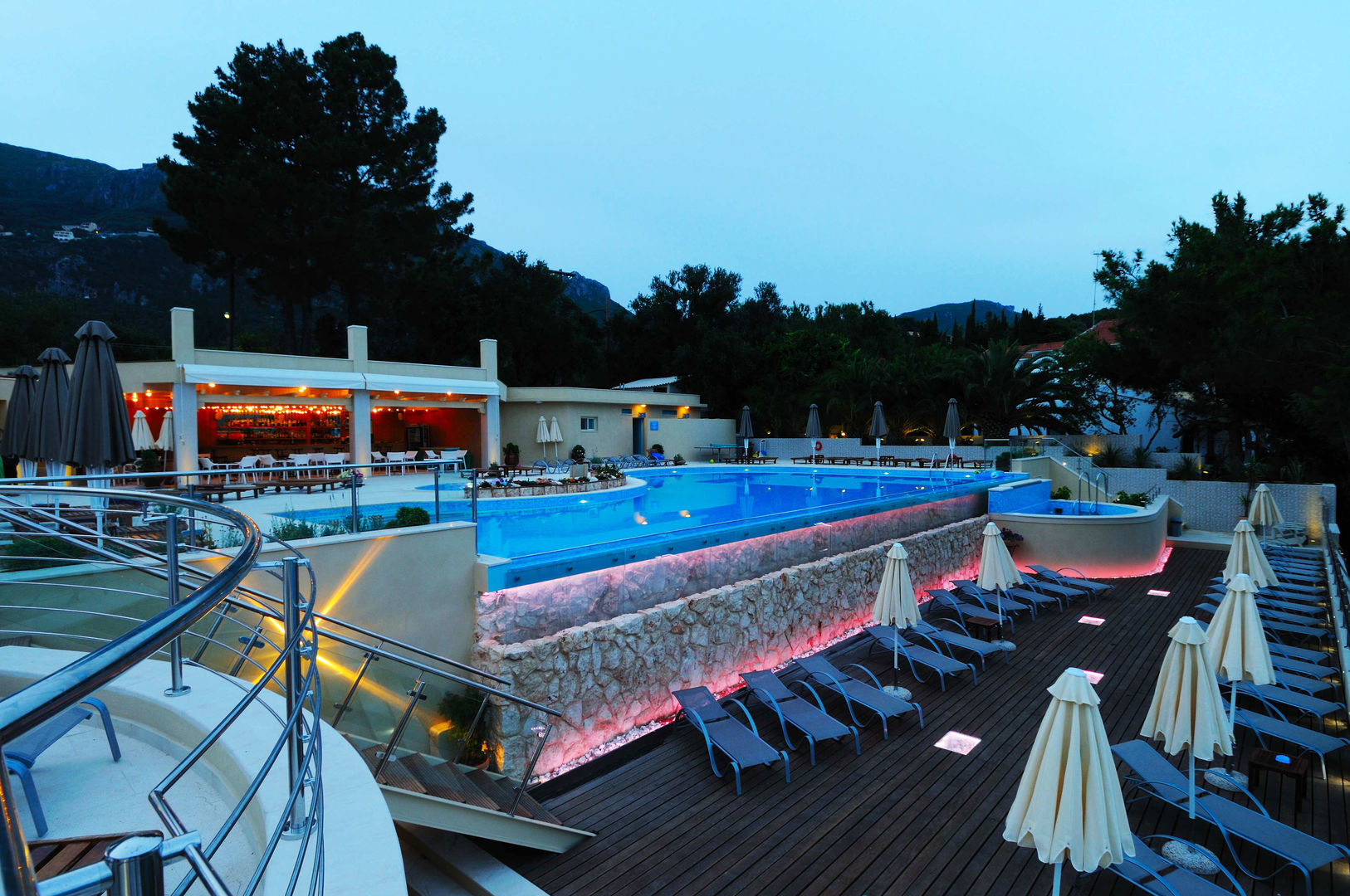 Akrotiri Beach Resort Hotel