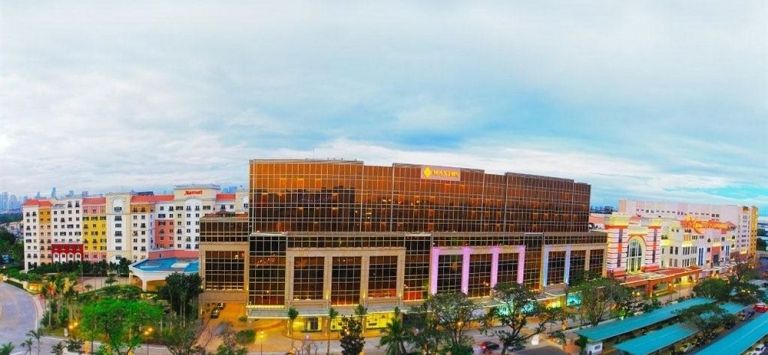 Maxims Hotel