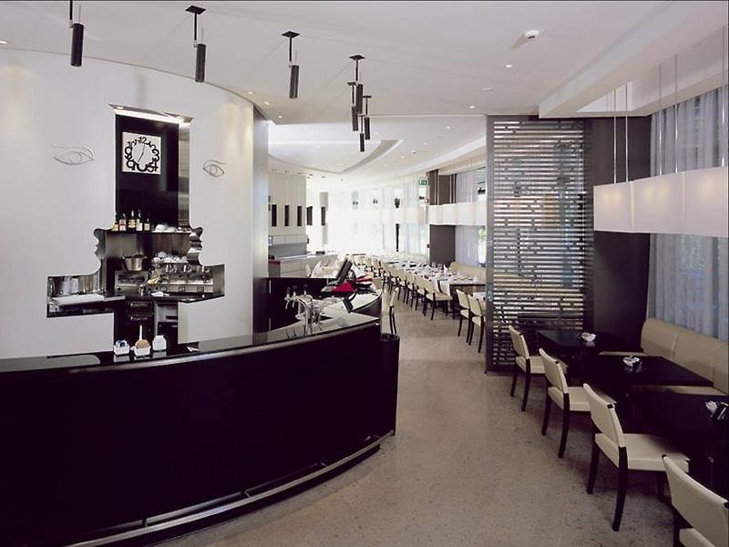 Welcome Hotel