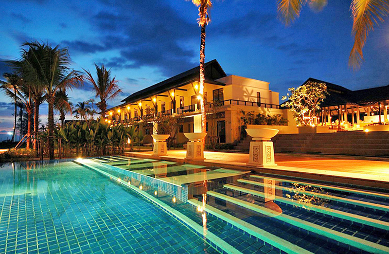 Palm Galleria Resort