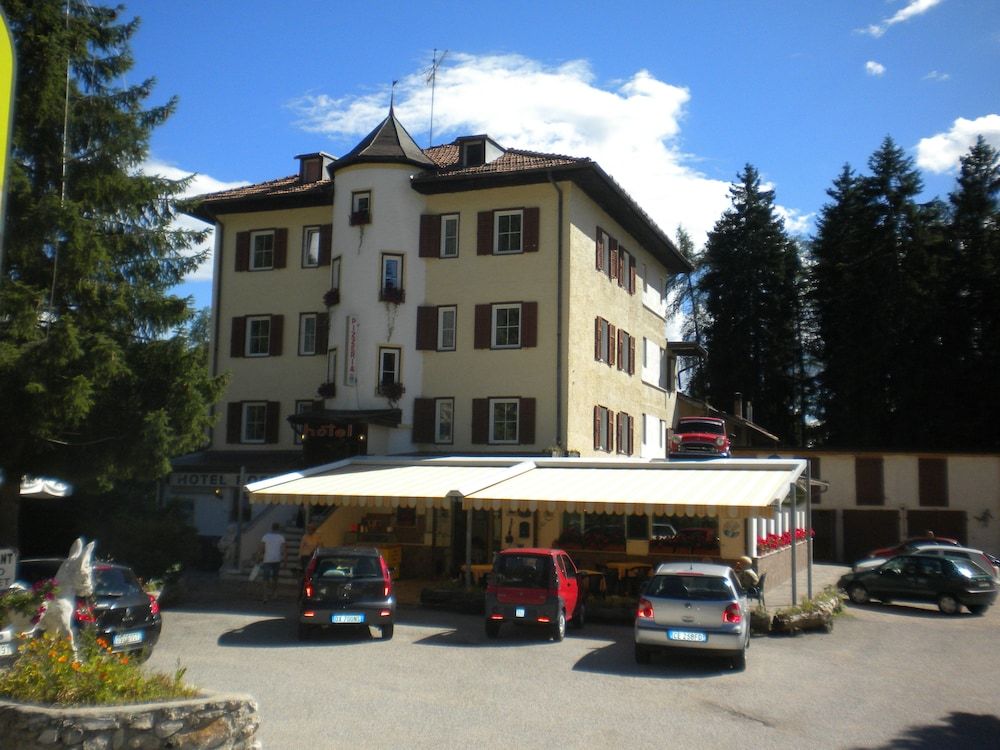 Hotel Roen Ruffre Mendola