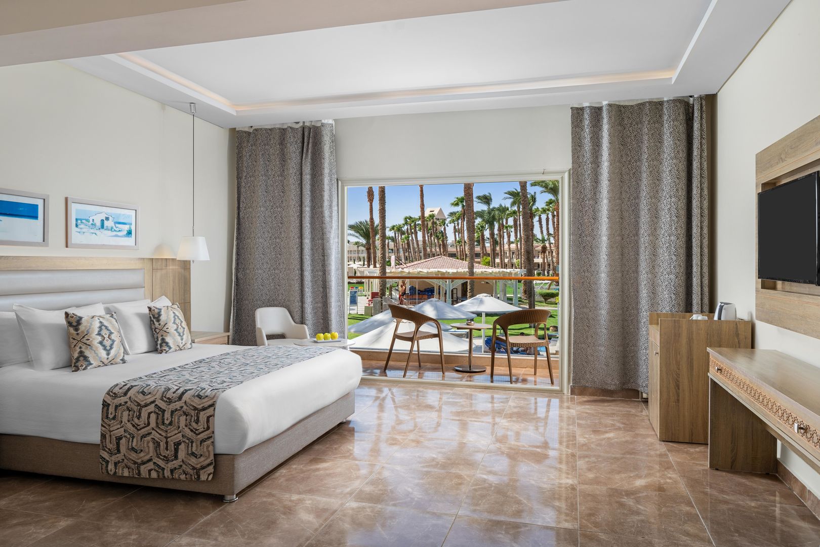 Beach Albatros Resort
