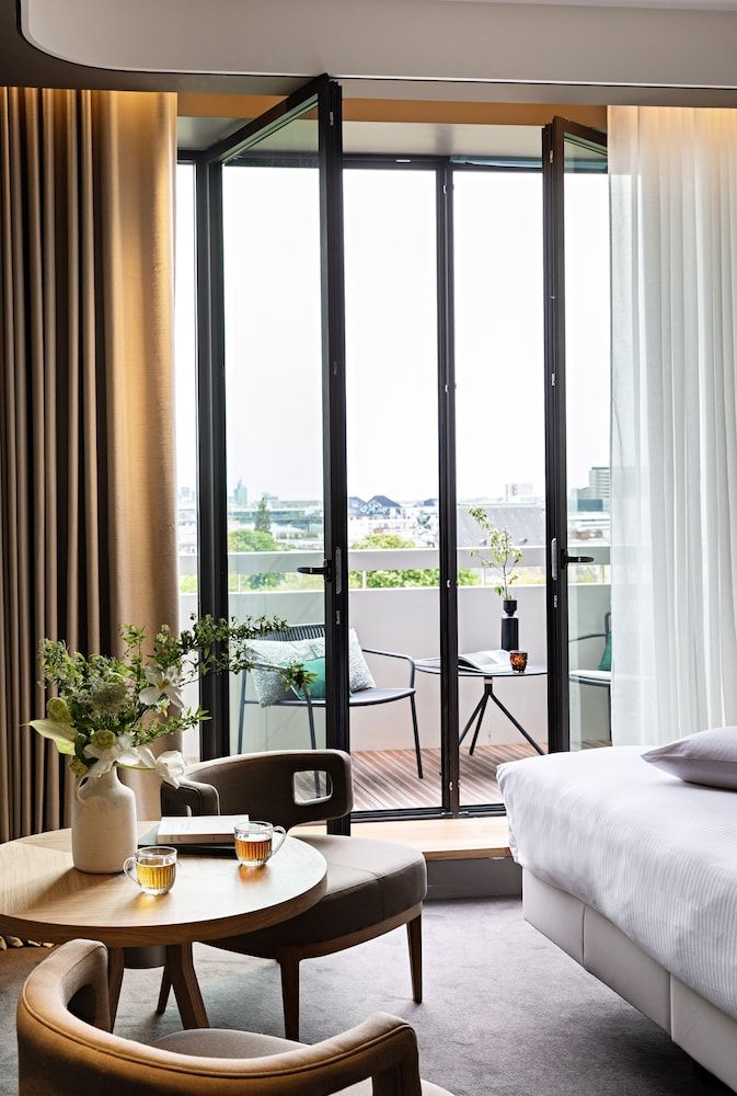 Domaine Reine Margot Paris Issy – MGallery Collection