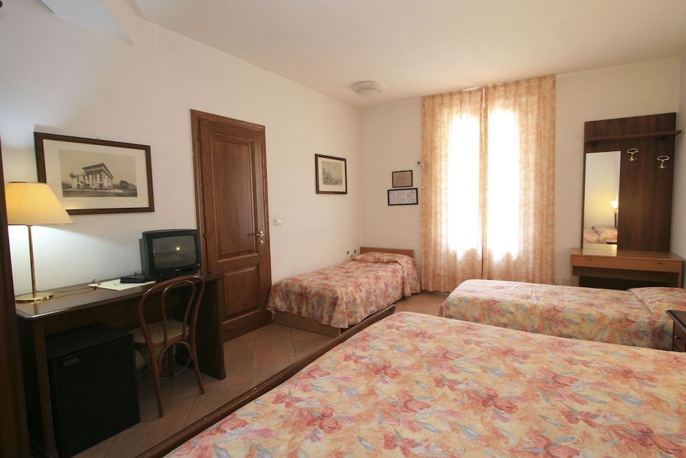 Albergo Villa Nencini