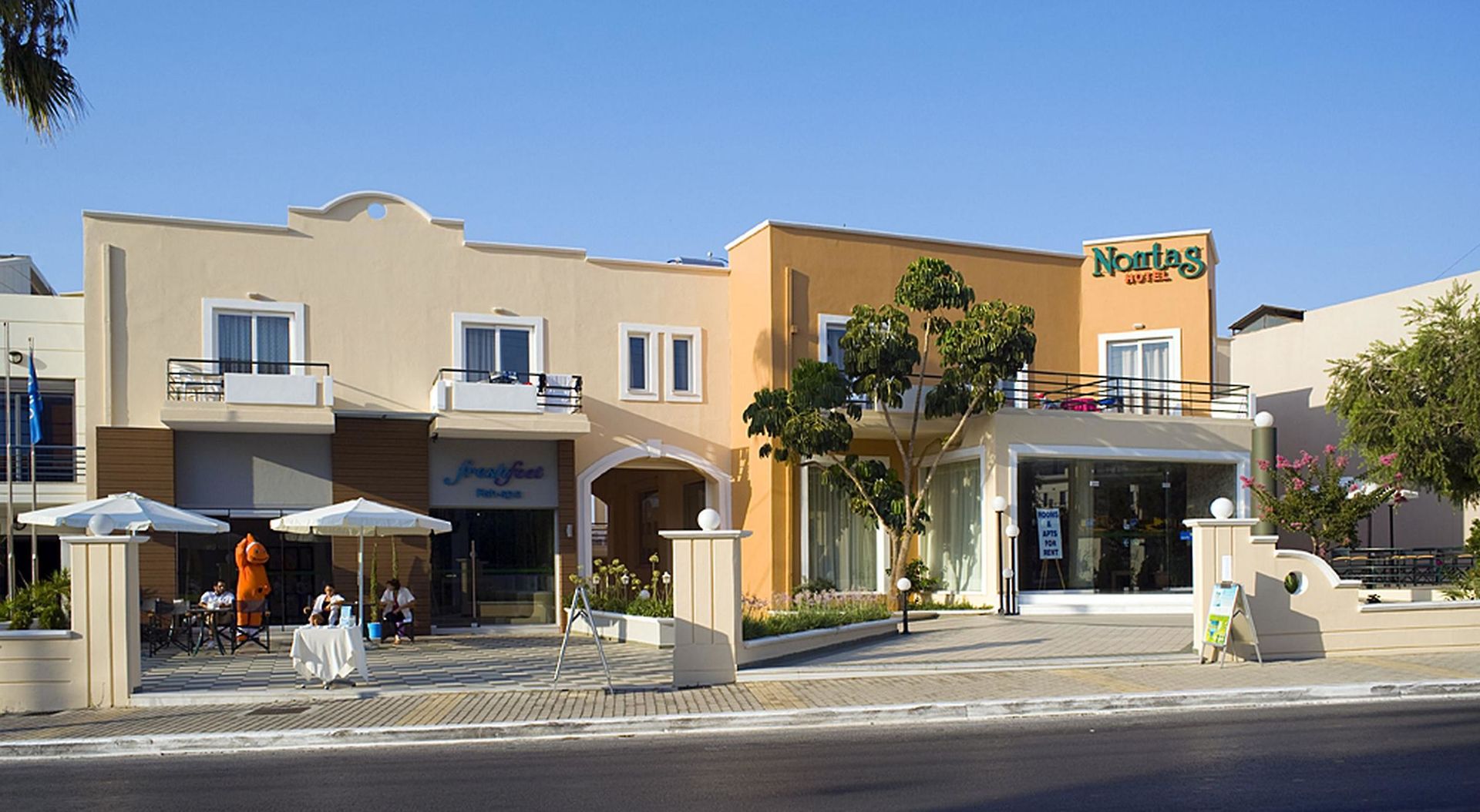 Nontas Hotel