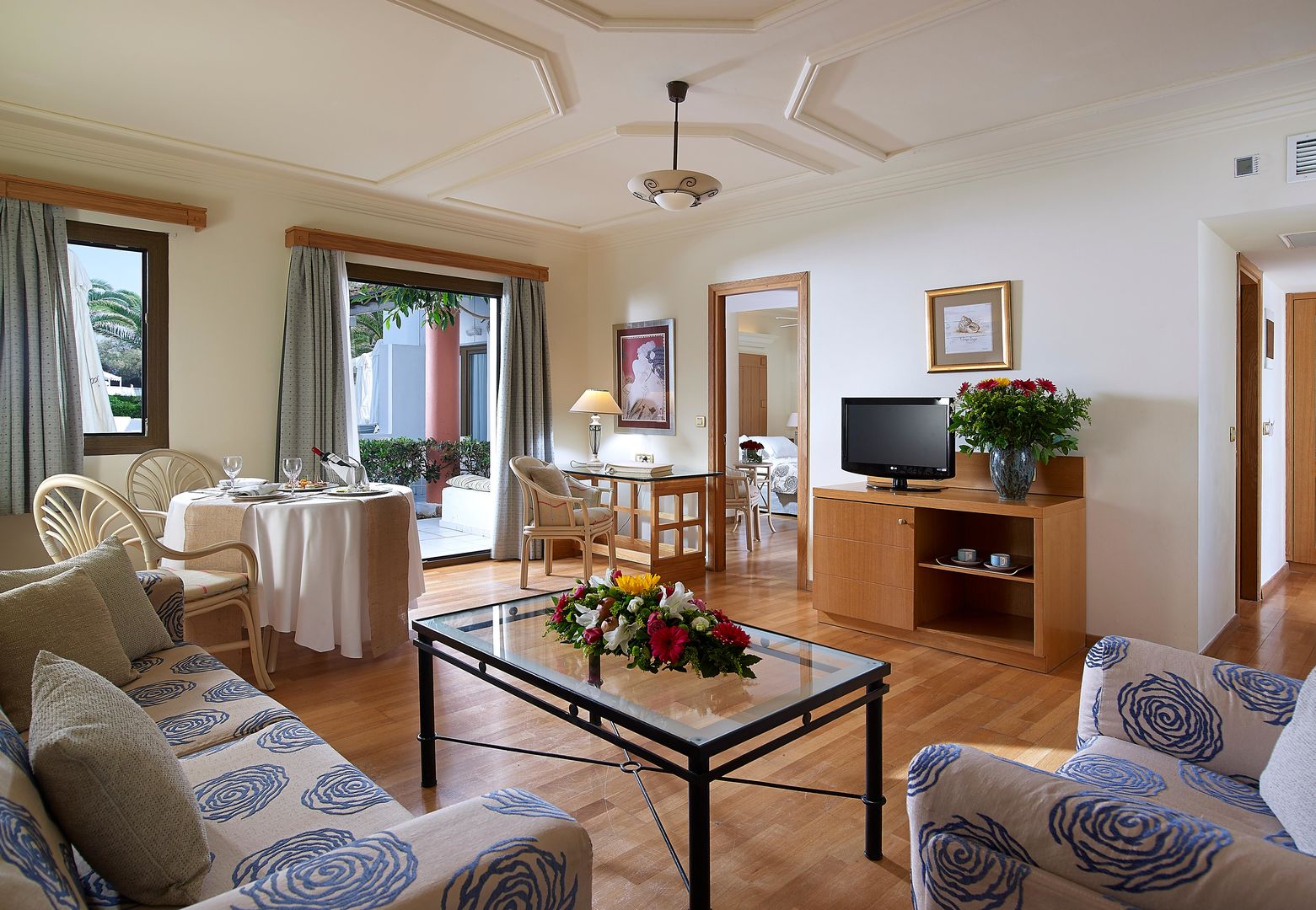 Knossos Royal Villas
