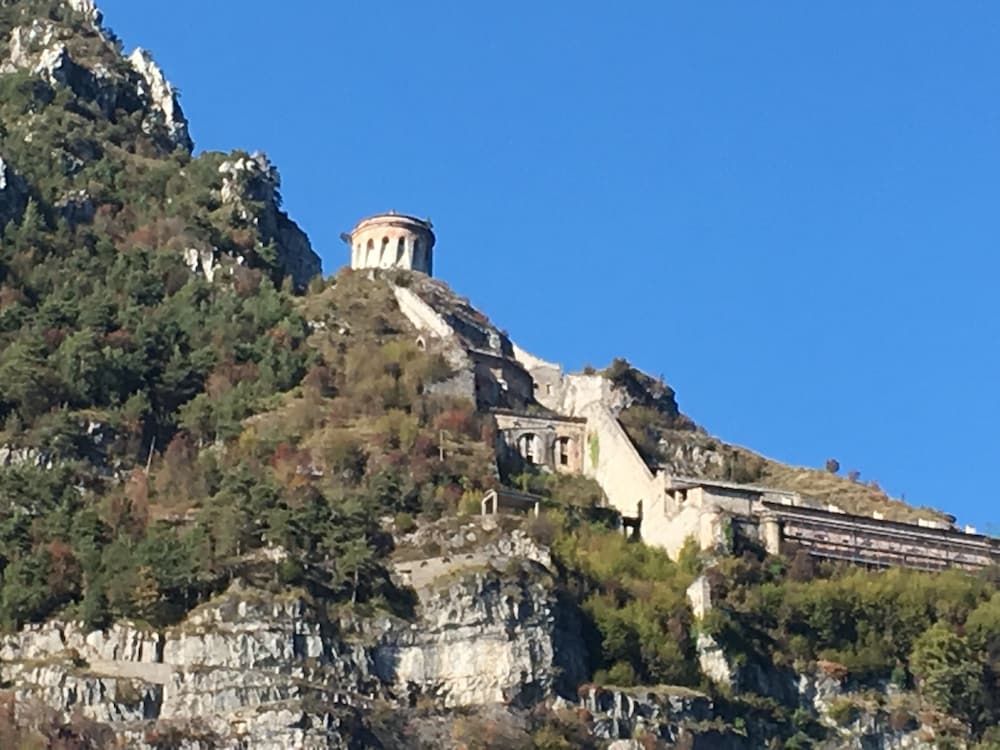 Albergo Al Lago