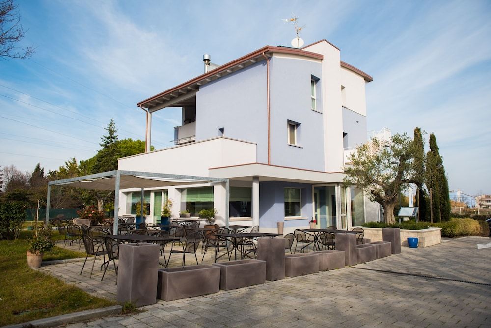 Borgo Del Faro B&B