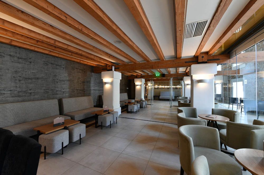 Hydrama Grand Hotel