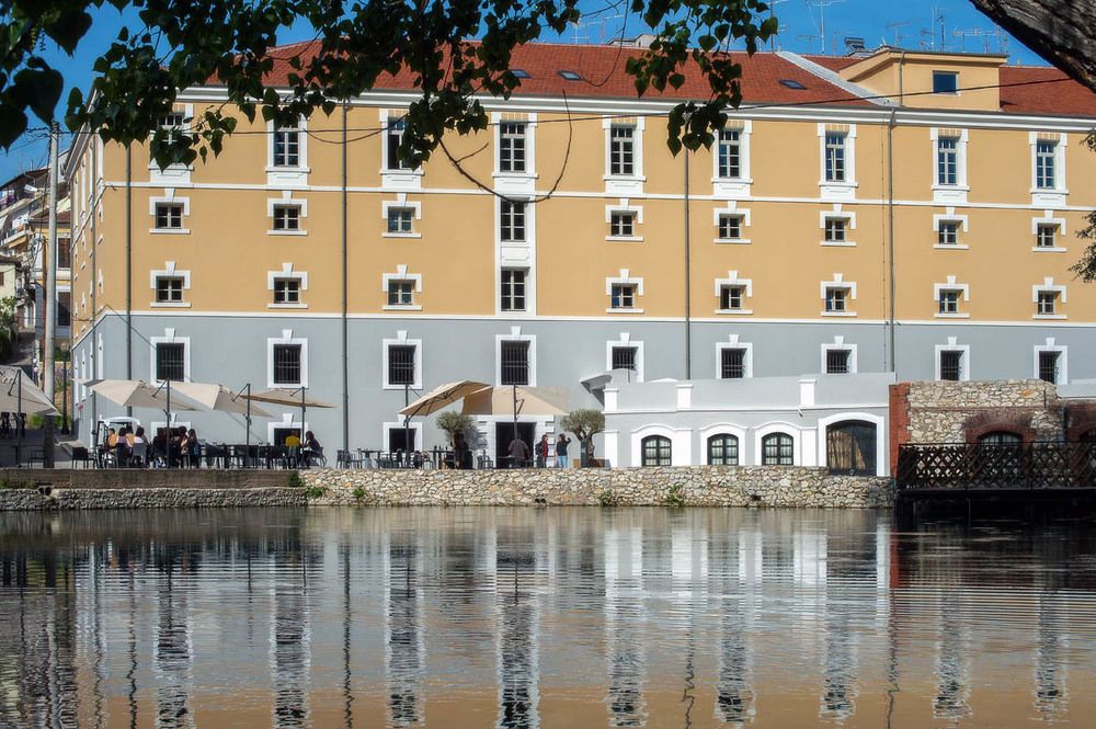 Hydrama Grand Hotel