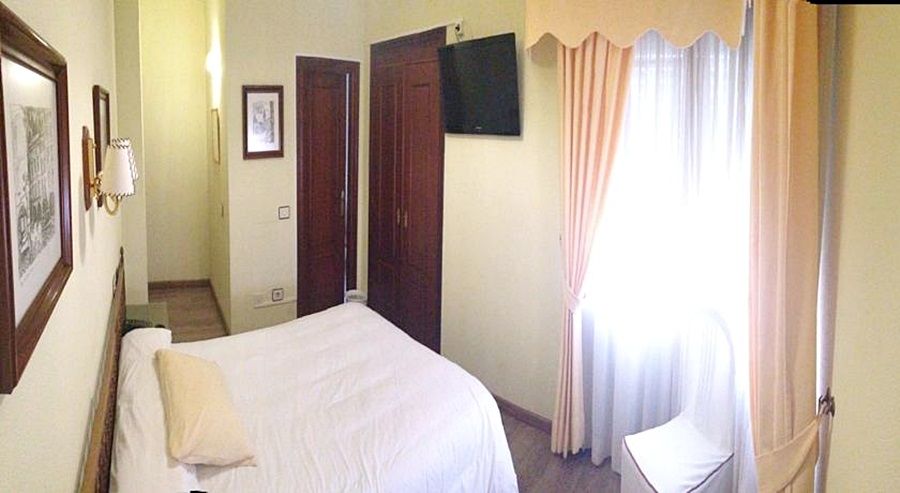 Los Olmos Hotel