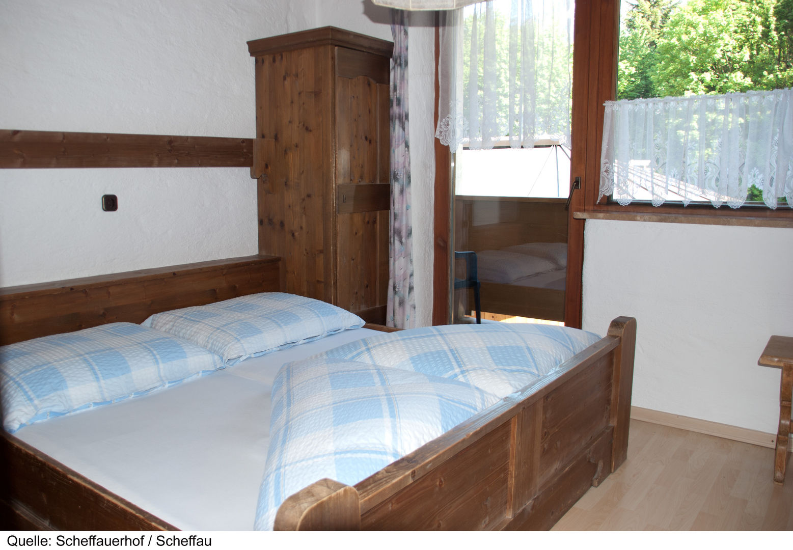 Appartementanlage Scheffauer Hof & Gasthaus