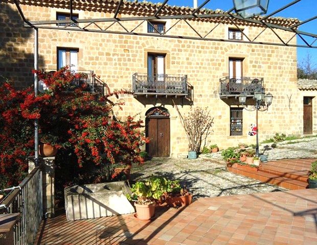Casale Villa Rainò
