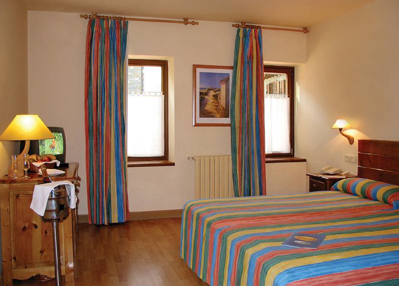 Hotel Vilagaros Apartamentos