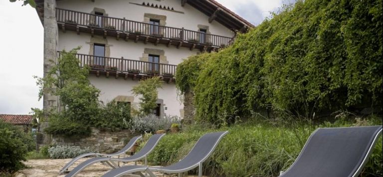 Hotel Akerreta