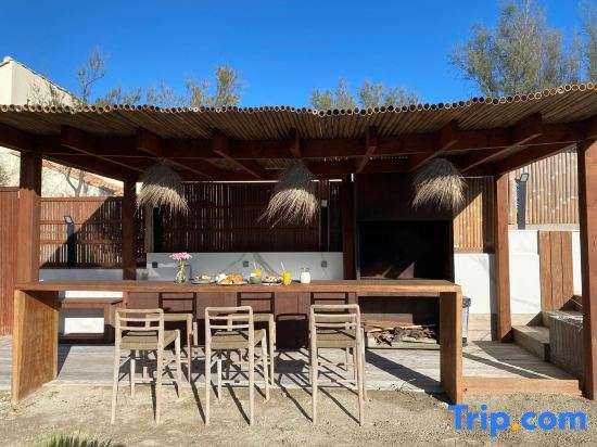 La Villa Miramar