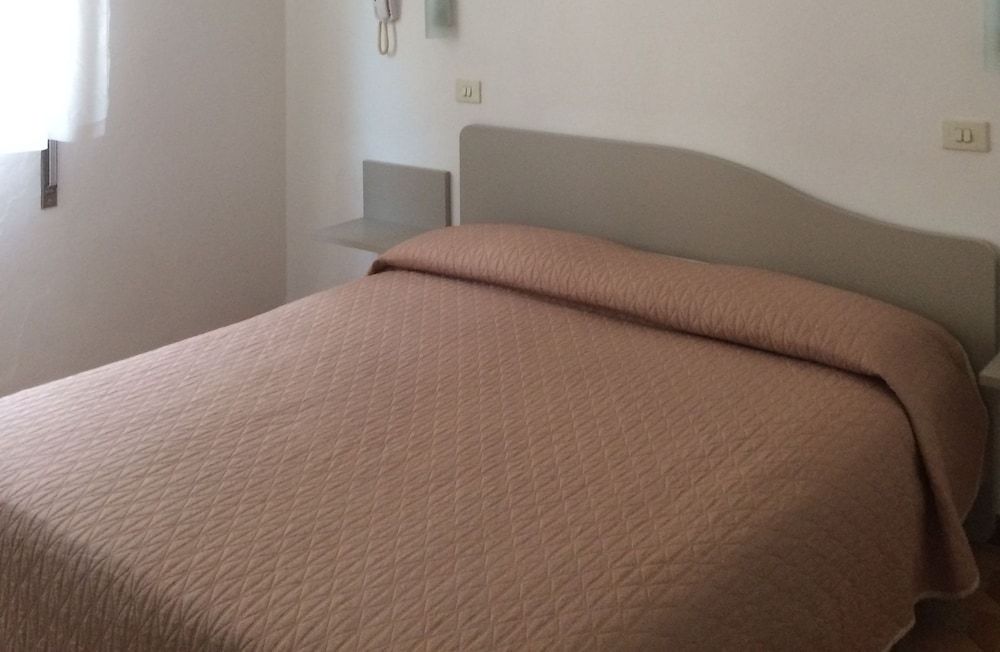 Hotel Benaco