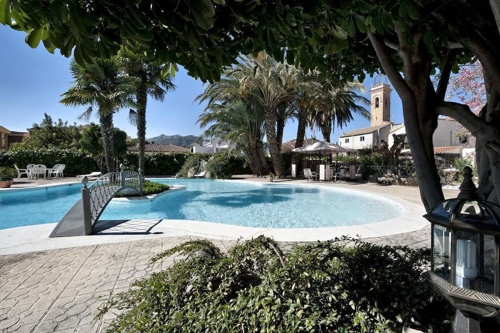 Hotel Casa Ceremines