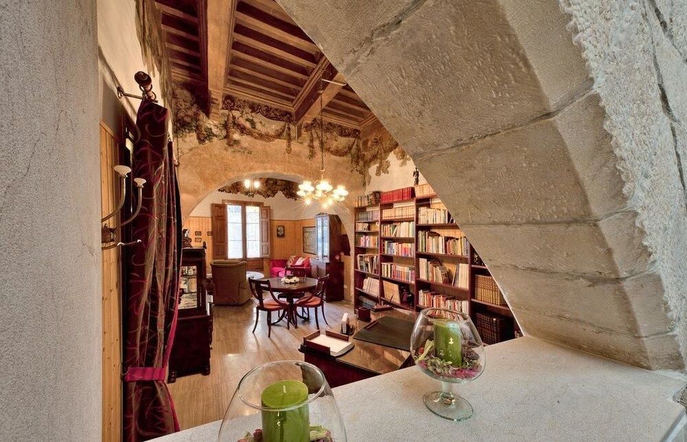 Hotel Casa Ceremines