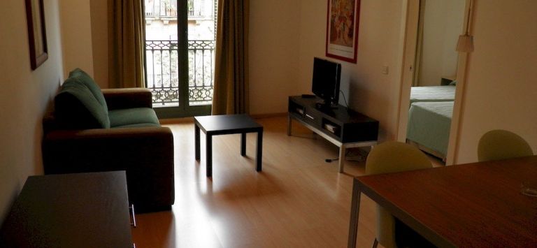 Apartaments Sant Jordi Fontanella