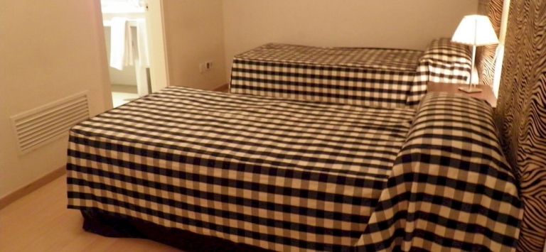 Apartaments Sant Jordi Fontanella