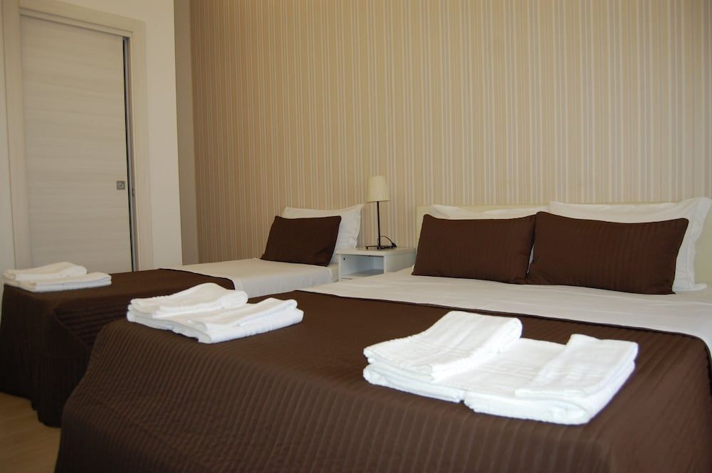 Bed & Breakfast H_24