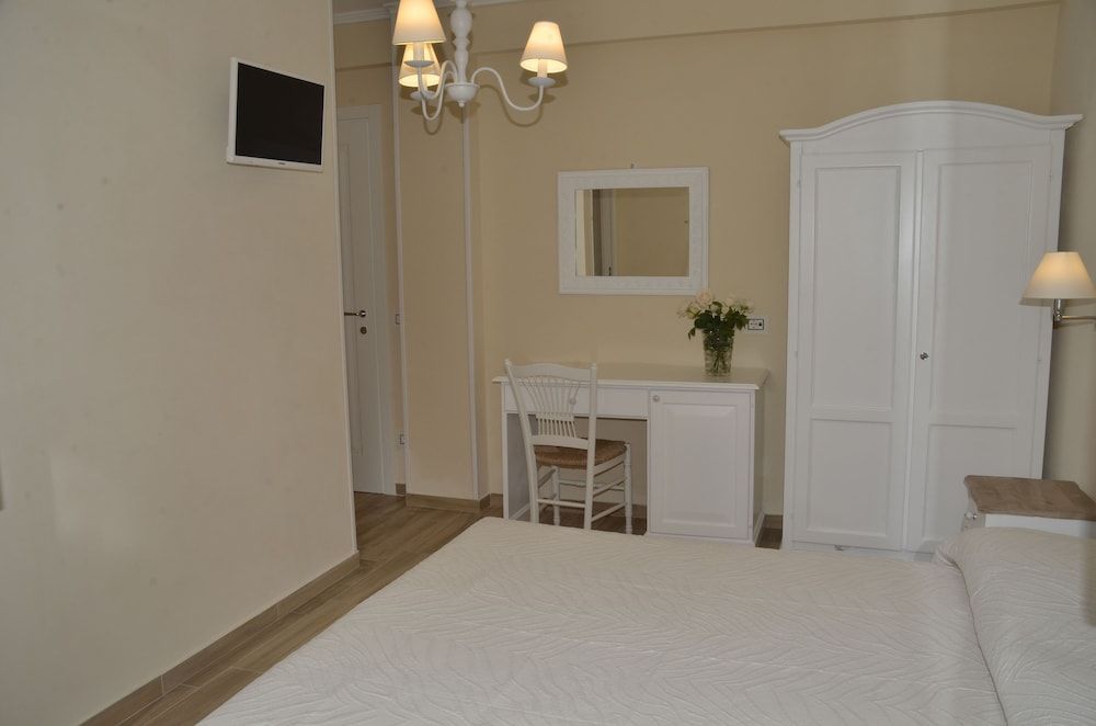 Opera Bed & Breakfast