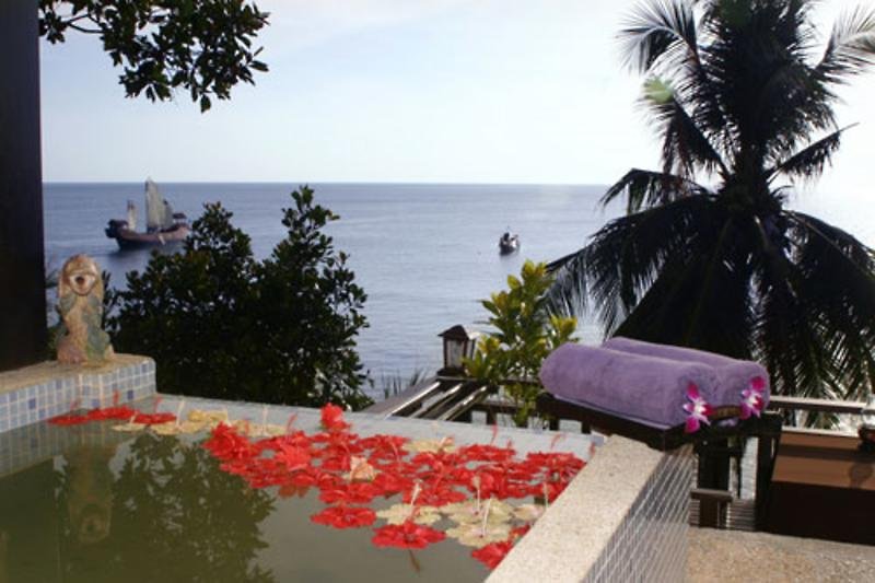 Moonlight Exotic Bay Resort