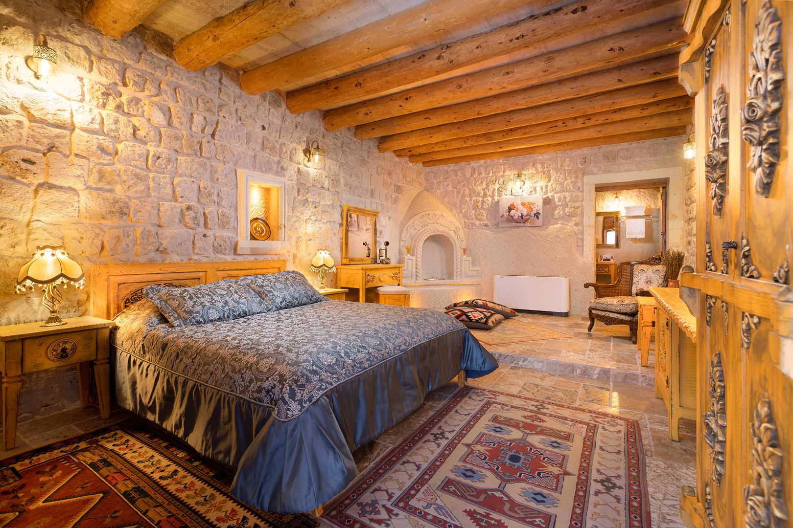 Acer Cave Hotel