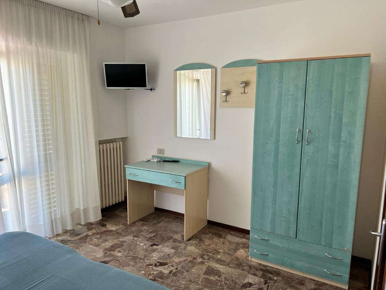 Ubika Hotel