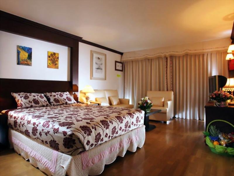 Brown Dot Hotel