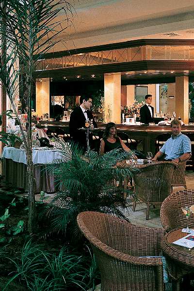 Hipotels La Barrosa Complex