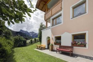 Ciasa Laoi Apartments