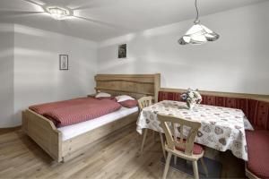 Ciasa Laoi Apartments
