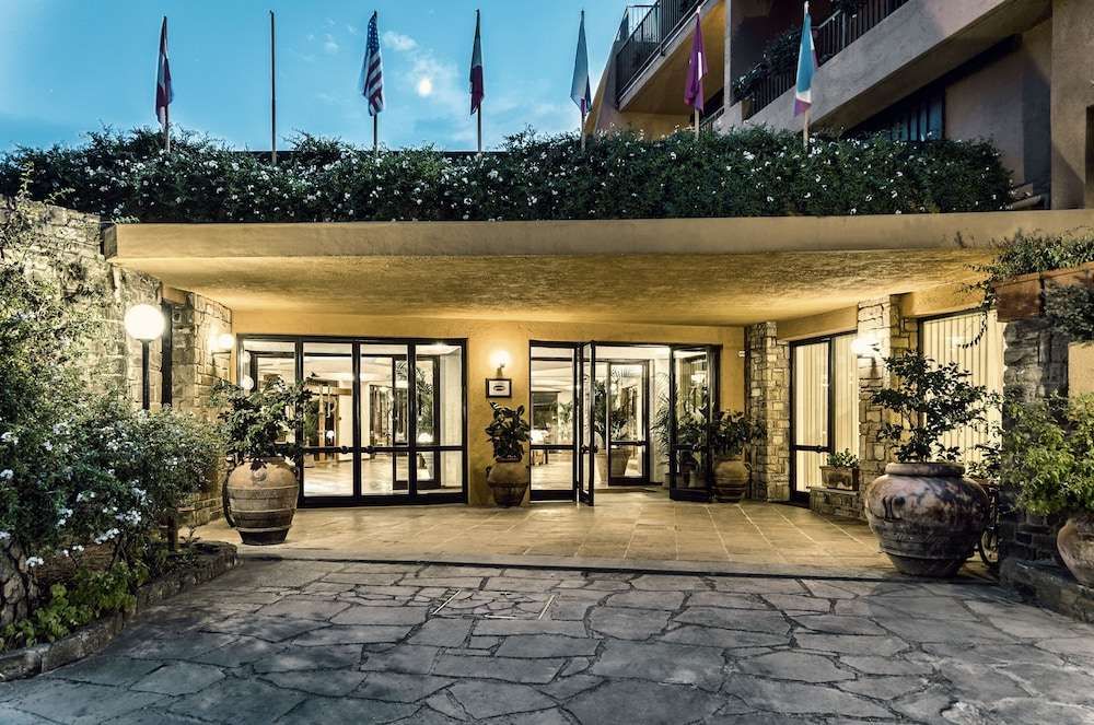 Roccamare Resort
