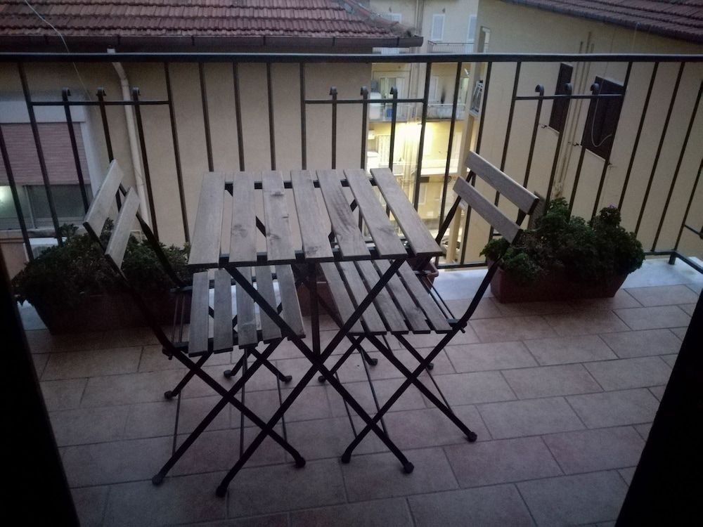 Home La Kore