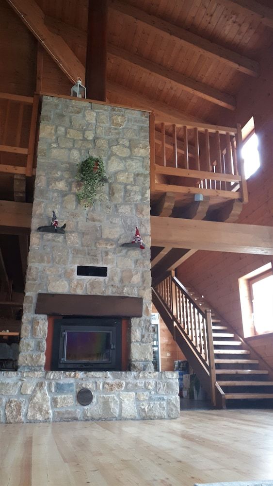 Mountain Lodge Due Parchi
