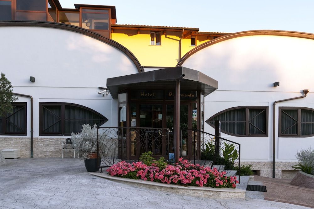 Ferretti Village