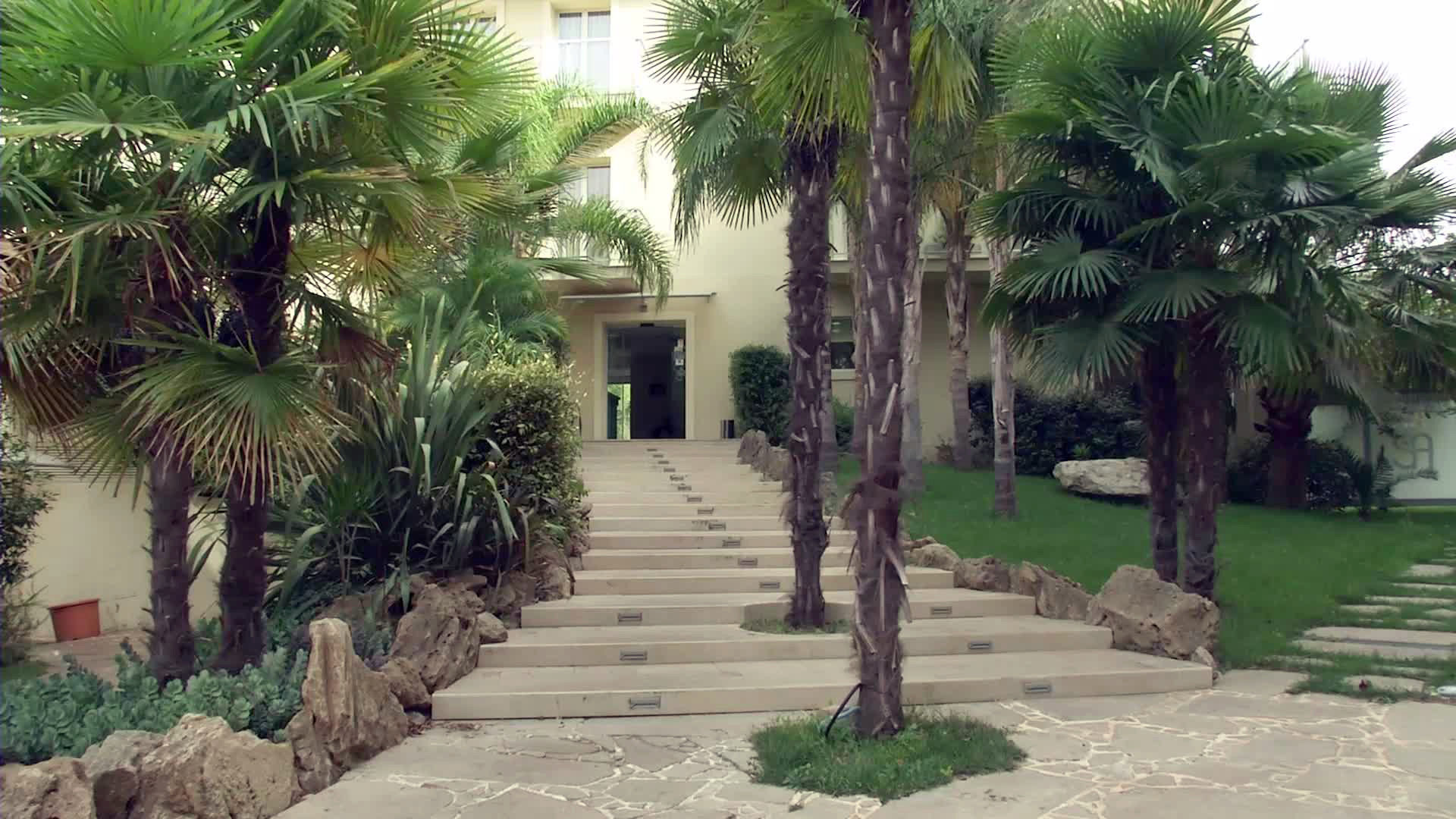 Sant Alphio Palace