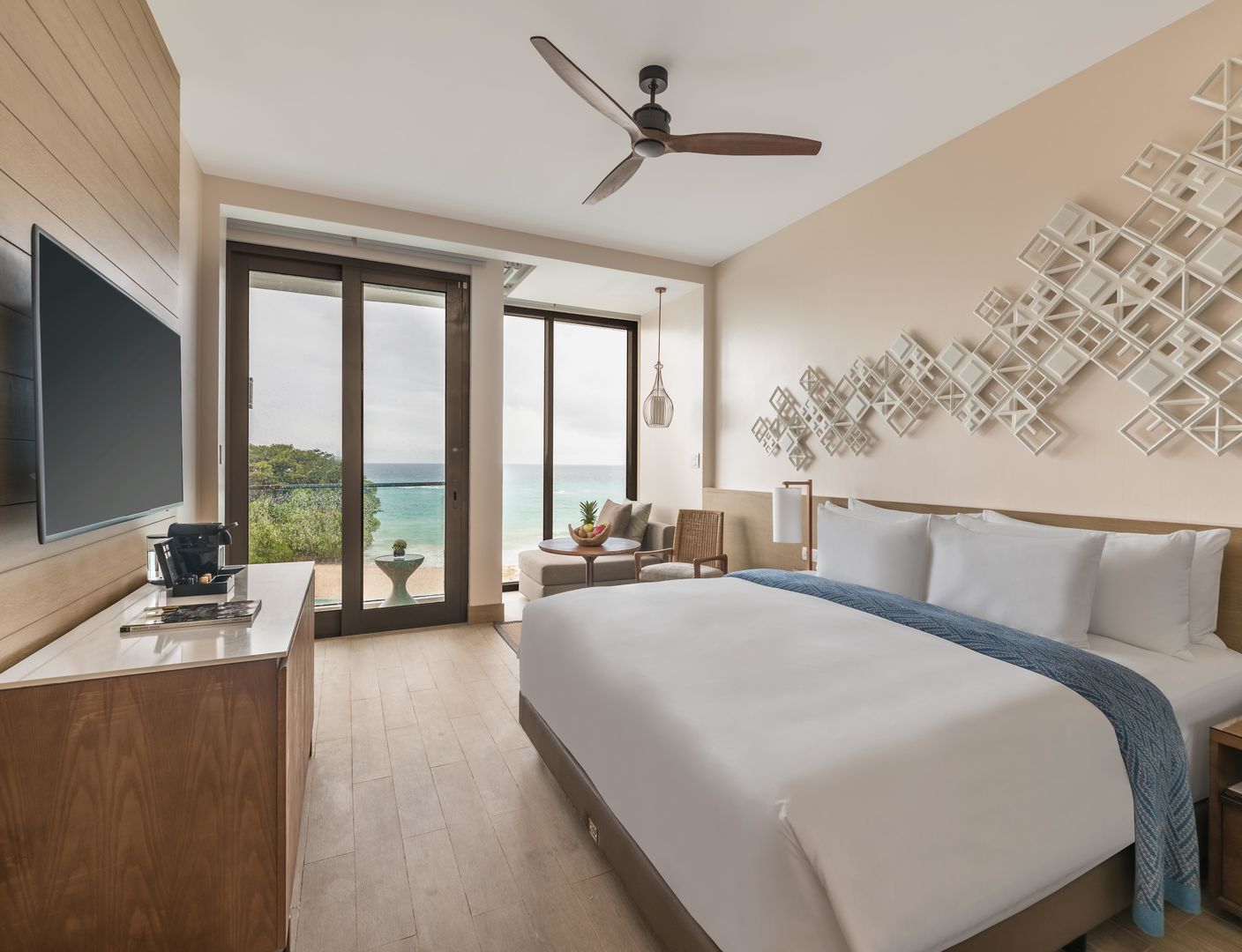 Crimson Resort & Spa Boracay