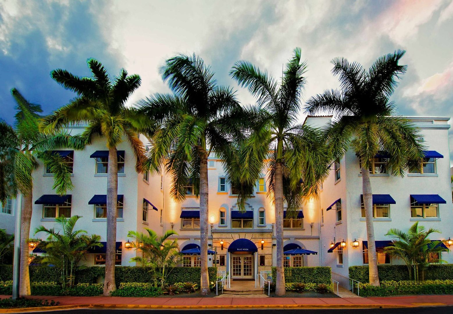 Blue Moon Hotel