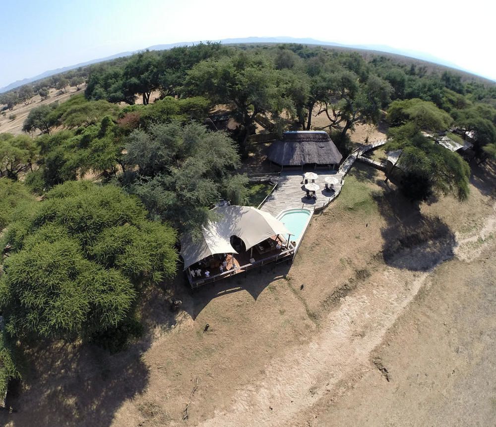 Anabezi Camp