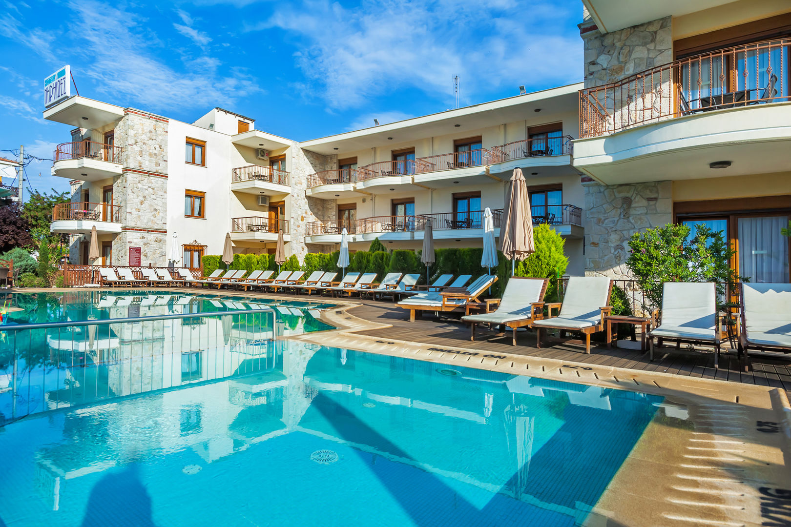 Nereides Hotel