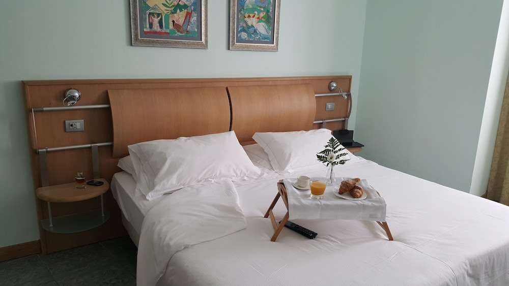 Marina Palace Hotel & Congress Hall