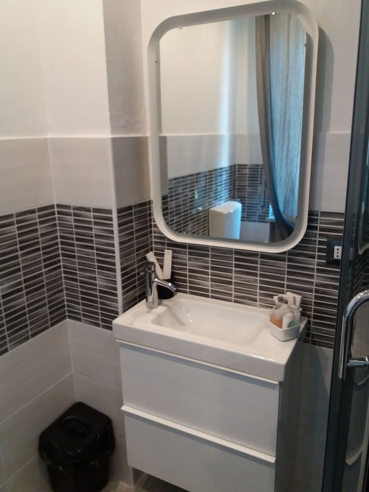 B&B Celeste