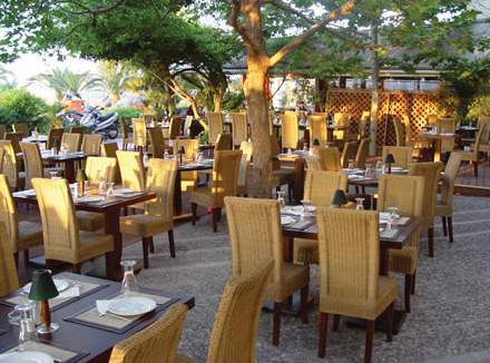 Kyma Suites Beach Hotel