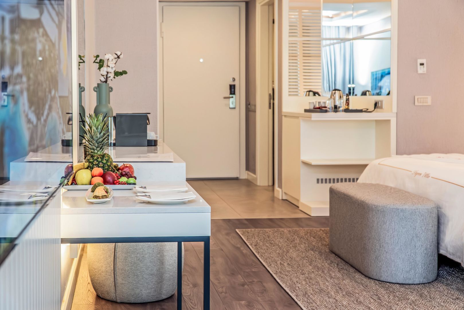 Royal Wings Hotel