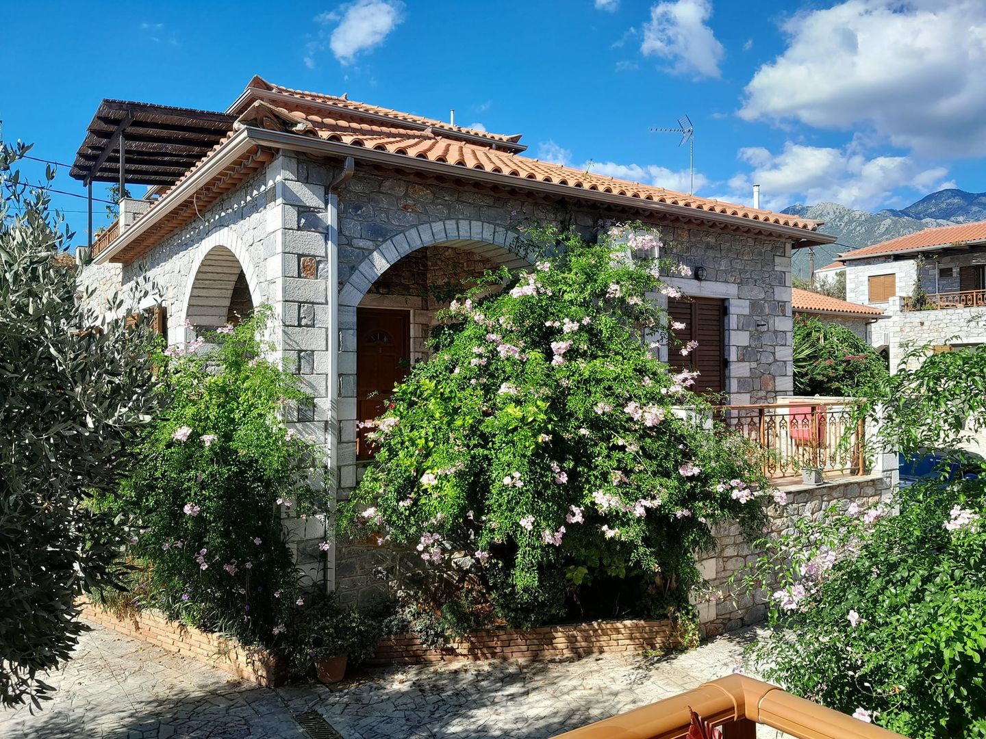 Stephanou Inn